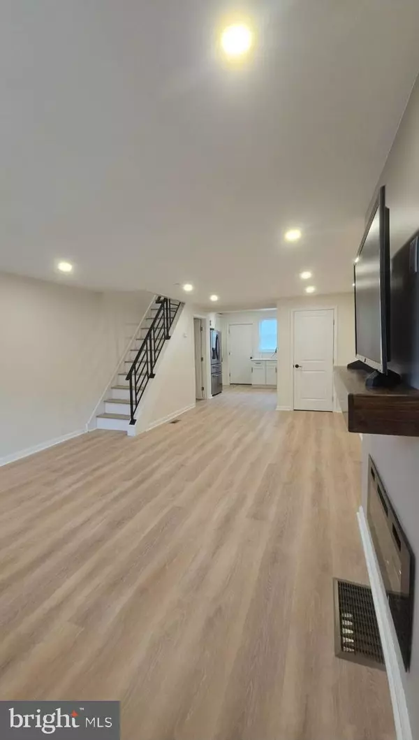 Philadelphia, PA 19122,1907 N HANCOCK ST