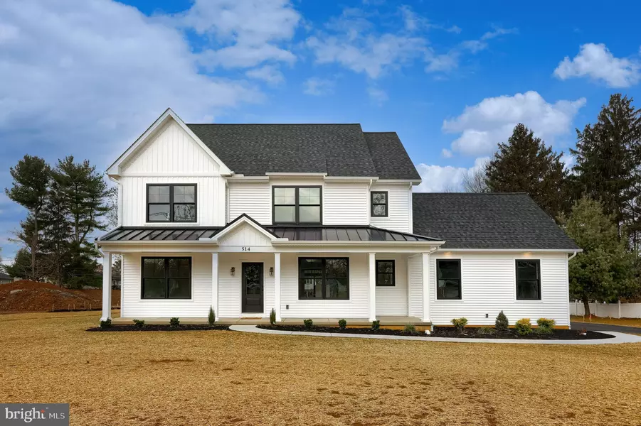 514 WOODCREST AVE, Lititz, PA 17543