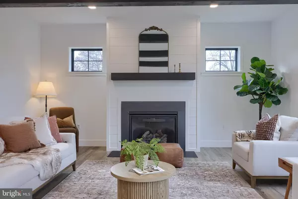 Lititz, PA 17543,514 WOODCREST AVE