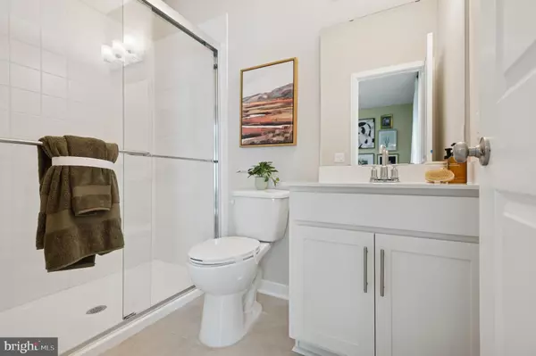 Berlin, NJ 08009,44 BASSWOOD ST #602