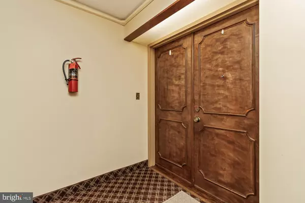 Baltimore, MD 21215,6210 PARK HEIGHTS AVE #400