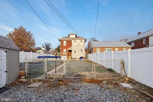 York, PA 17404,698 MARYLAND AVE