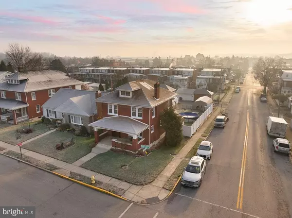 York, PA 17404,698 MARYLAND AVE