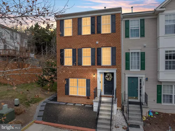 1301 PENDLETON LN, Strasburg, VA 22657