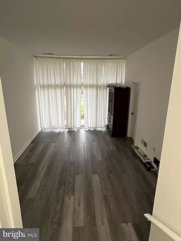 Montgomery Village, MD 20886,18728 WALKERS CHOICE RD #18728