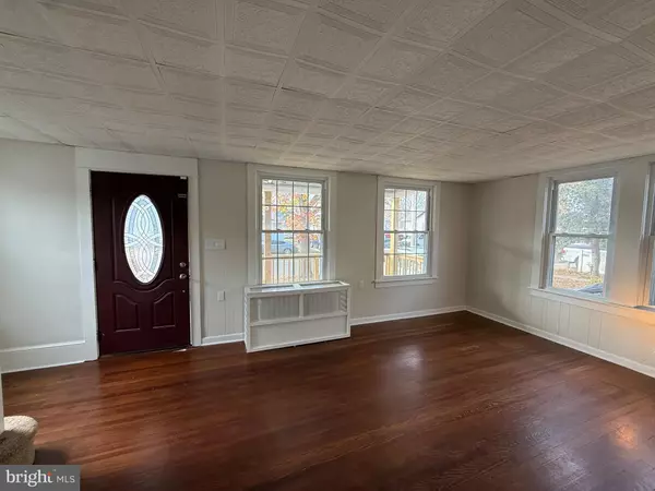 Millville, NJ 08332,7 N 7TH ST