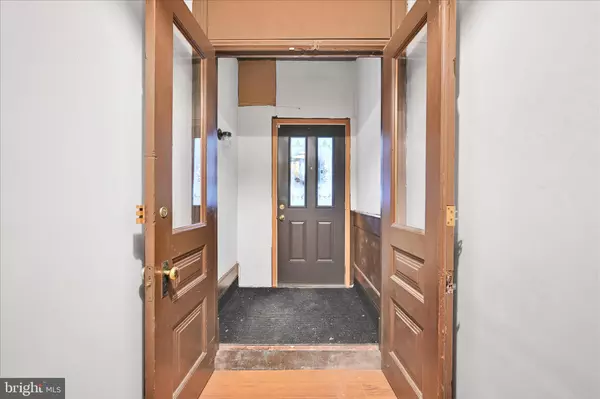 Philadelphia, PA 19104,4048 GREEN ST