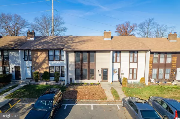 East Windsor, NJ 08520,49 TWIN RIVERS DR N