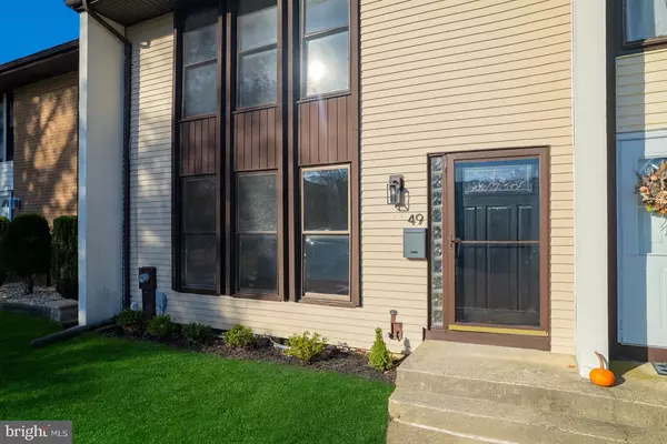 East Windsor, NJ 08520,49 TWIN RIVERS DR N