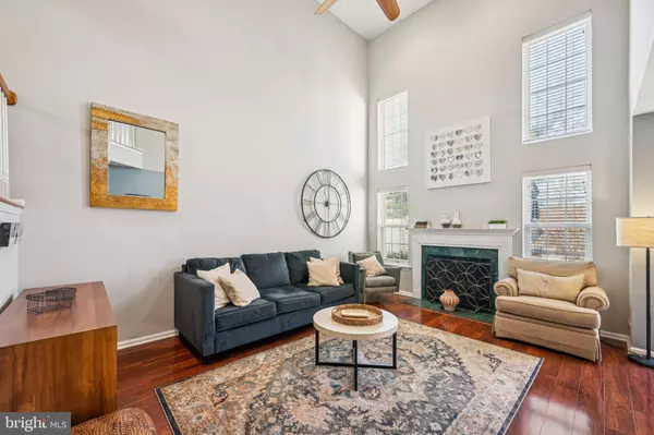 Mount Laurel, NJ 08054,27 ELKINGTON