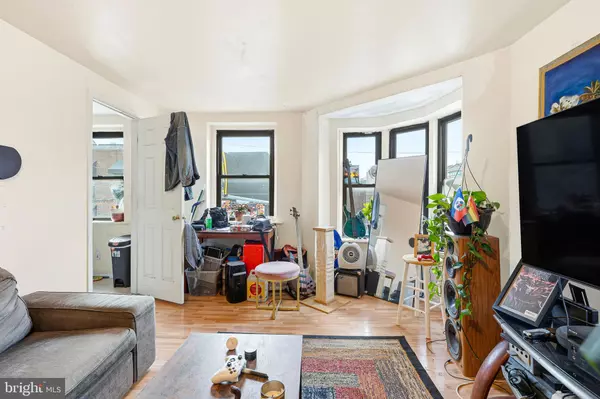 Philadelphia, PA 19147,252 - 254 SOUTH ST #3RD FLR