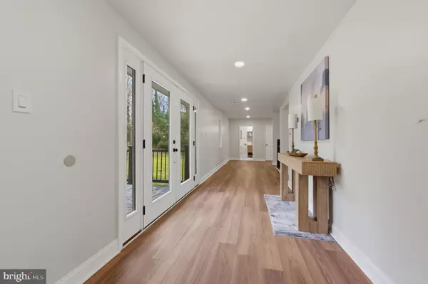 Newark, DE 19711,4 METEOR LN