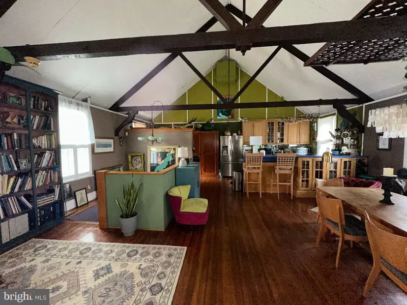 200 CHESAPEAKE AVE, Annapolis, MD 21403