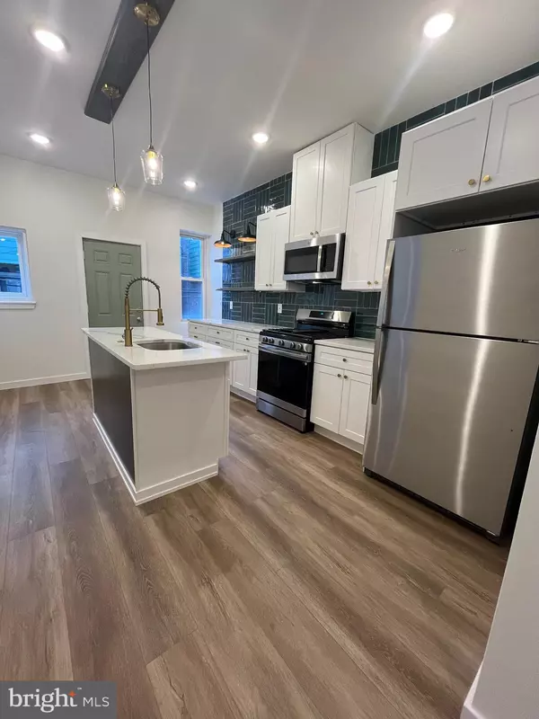 Philadelphia, PA 19143,5712 CEDAR AVE