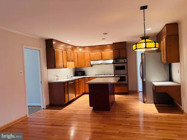 Wilmington, DE 19803,327 WALDEN RD