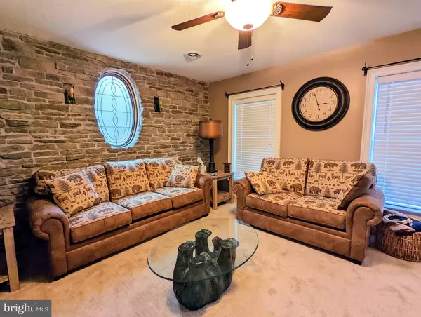 Albrightsville, PA 18210,14 MINNIE HA HA RD