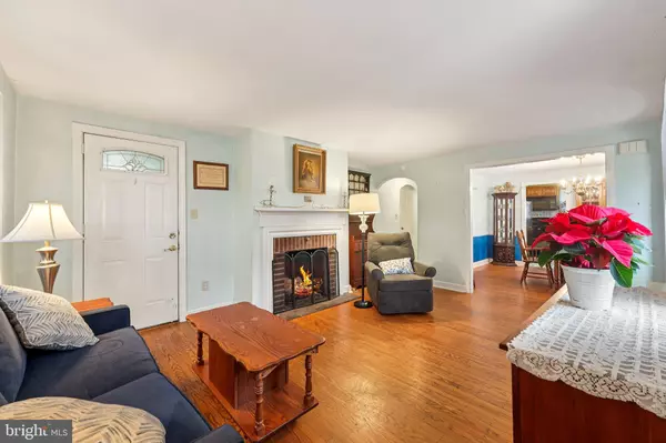 Primos, PA 19018,203 S OAK AVE