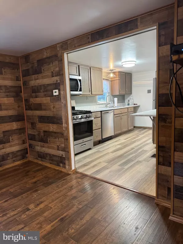 Lebanon, PA 17046,8 SPRUCE LN