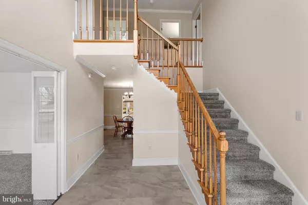 Hagerstown, MD 21742,10 CARRIAGE HILL DR