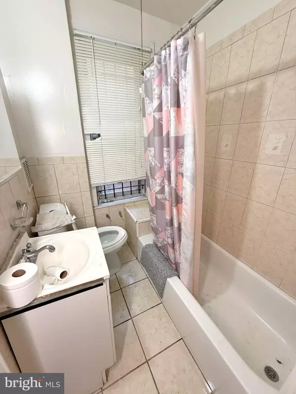 Philadelphia, PA 19145,1605 S RINGGOLD ST