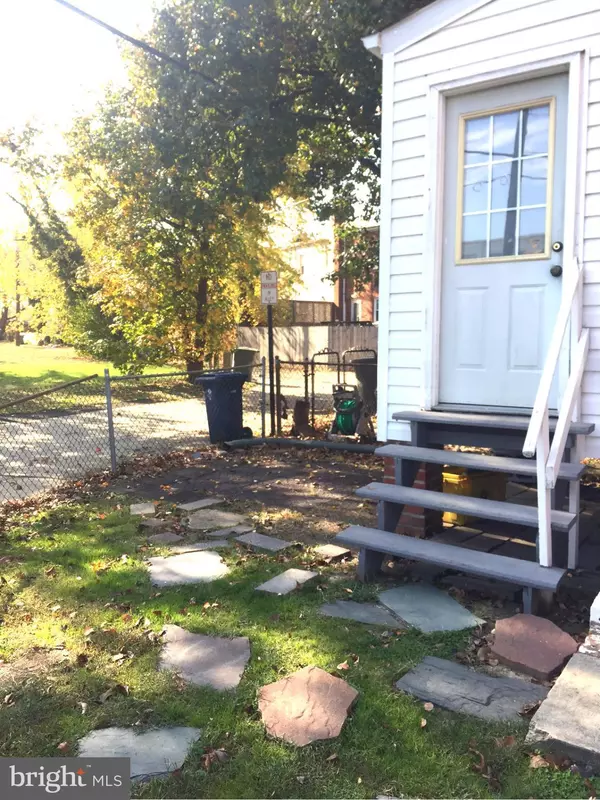 Alexandria, VA 22301,531 BELLEFONTE AVE E