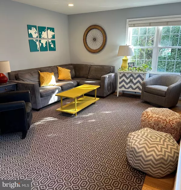 Arlington, VA 22205,937 N LEBANON ST N