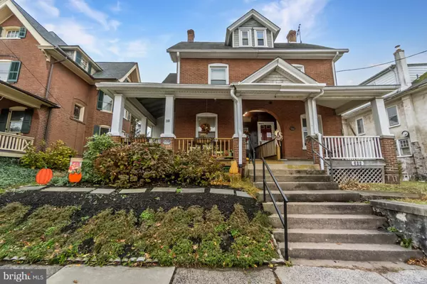 208 E BROAD ST, Souderton, PA 18964