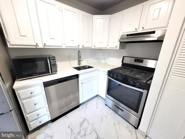 Falls Church, VA 22041,6147 LEESBURG PIKE #506