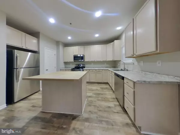 White Plains, MD 20695,7902 HEATHERLEIGH PL