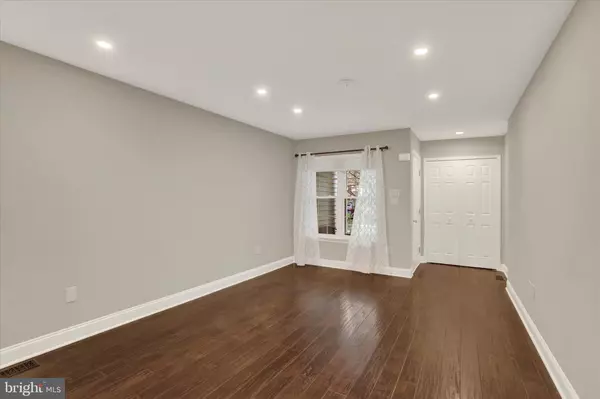 Warwick, PA 18974,102 JULIAN DR E #E