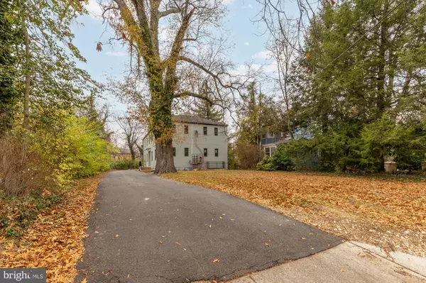 College Park, MD 20740,7404 COLUMBIA AVE