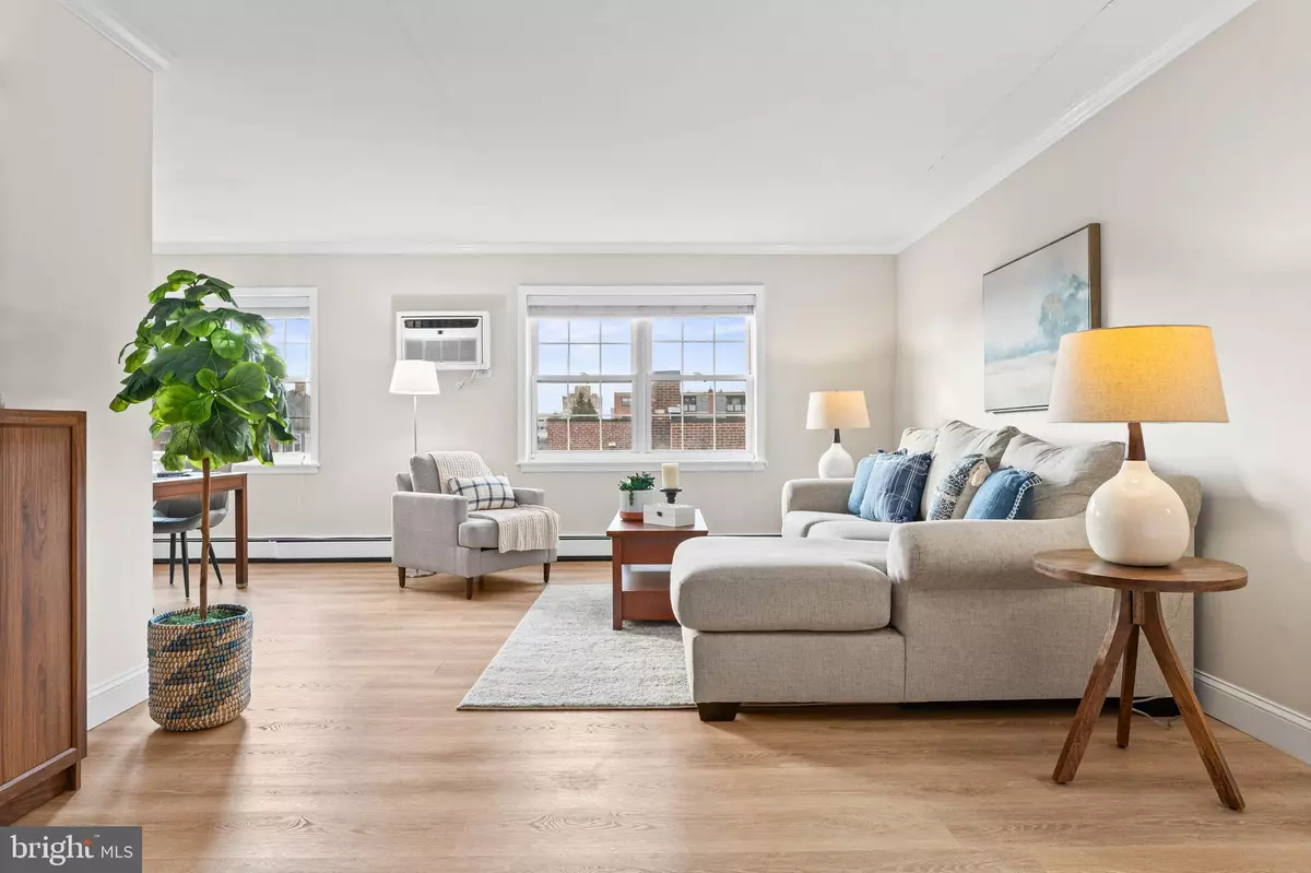 Ardmore, PA 19003,222 E MONTGOMERY AVE #304