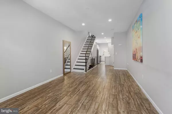 2208 S 5TH ST, Philadelphia, PA 19148