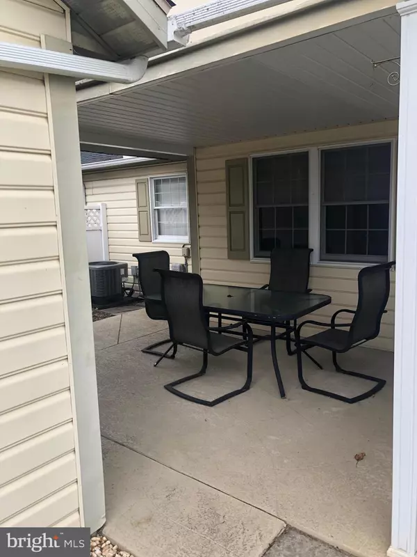 Carlisle, PA 17013,48 STRAWBERRY DRIVE