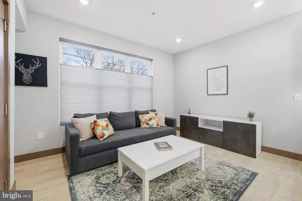 Washington, DC 20002,2109 M ST NE #5