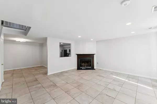 Manassas, VA 20109,7527 BELLE GRAE DR