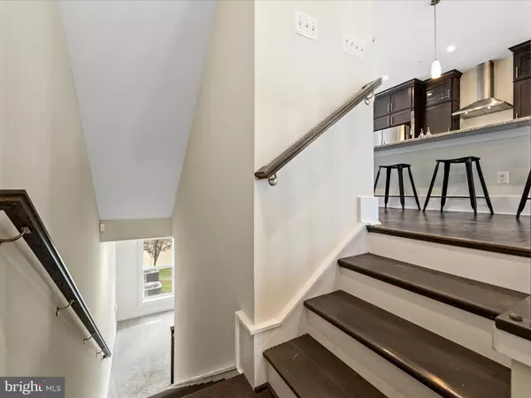 Ashburn, VA 20147,20092 OLD LINE TER