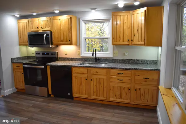 Reading, PA 19607,127 CEDAR LN