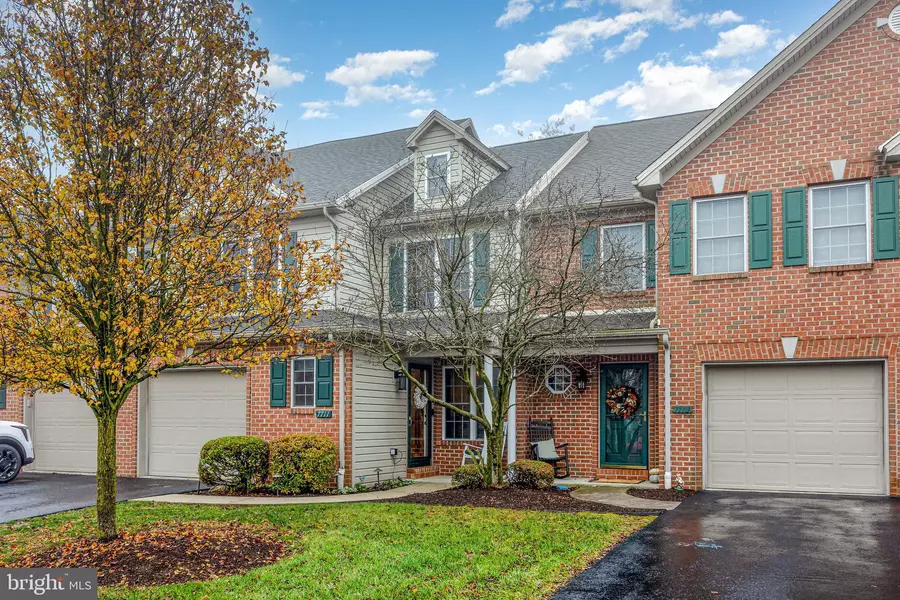 7711 J L MOYER CT, Harrisburg, PA 17112