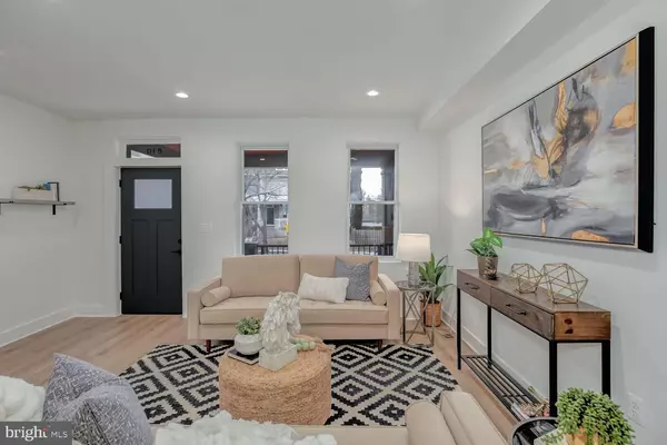 Washington, DC 20011,810 MADISON ST NW