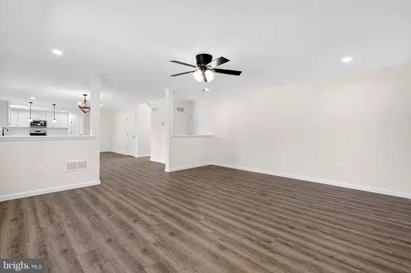 Camden Wyoming, DE 19934,42 GLENOAK CT