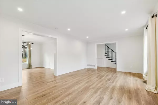 Exton, PA 19341,227 AUTUMN DR