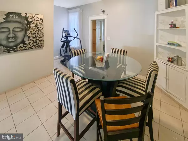 Philadelphia, PA 19120,229 E ROCKLAND ST