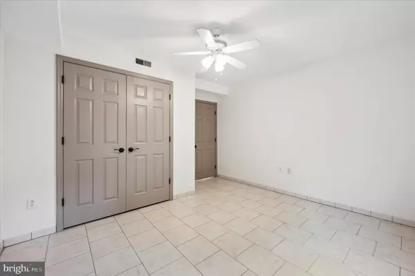 Philadelphia, PA 19147,1183 S 13TH ST #2