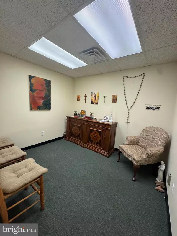 Medford, NJ 08055,560 STOKES RD #S13A