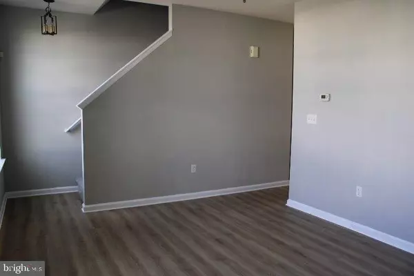 York, PA 17408,304 CAPE CLIMB