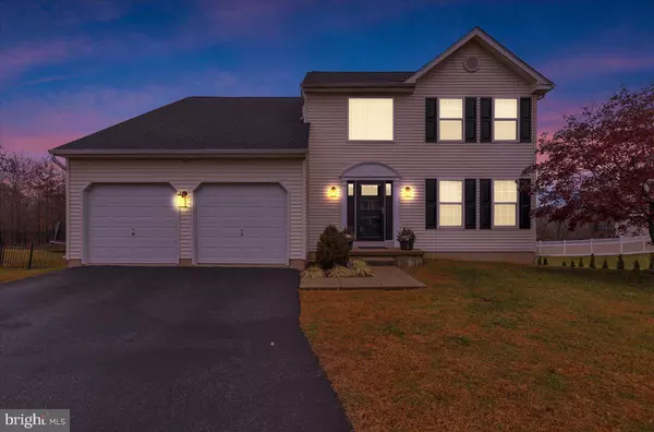 Gilbertsville, PA 19525,910 CLOVER LN