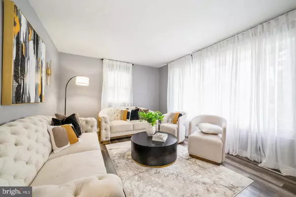 Pennsauken, NJ 08109,5506 WISTERIA AVE