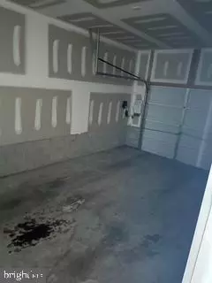 Trenton, NJ 08611,739 CENTRE ST SW