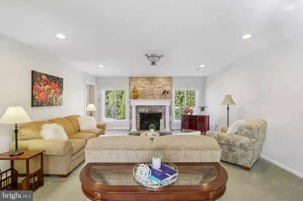 Ambler, PA 19002,1 DAISY LN